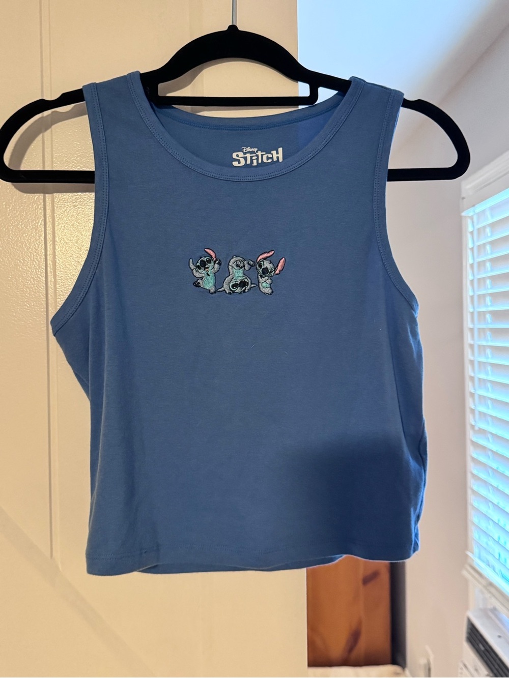 Cropped Stitch Embroidered Tank Top
